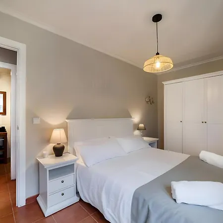 Casa Miranda En Comillas Casasola